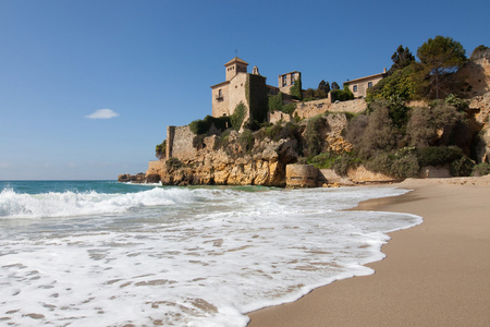 海滩和城堡 tamarit