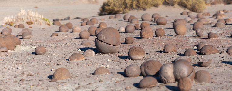 在国家公园 ischigualasto 的岩层