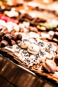 在巴塞罗那，西班牙著名甜蜜糖果市场