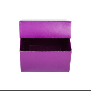 紫色的盒子