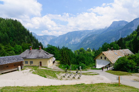 阿尔卑斯山和在 salzbergwerk 哈尔施塔特，奥地利