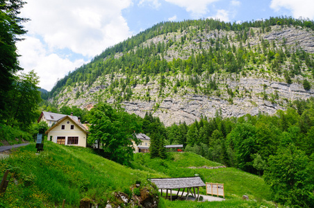 阿尔卑斯山和在 salzbergwerk 哈尔施塔特，奥地利