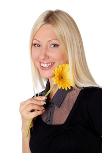goregous 年轻女士持有一朵黄花孤立在白色背景上的肖像