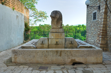梅塞尔喷泉 oto。红螺。巴西利卡塔。意大利