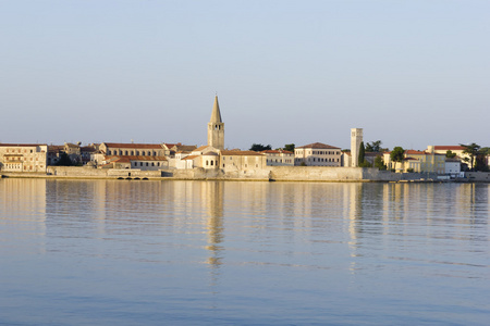 在黎明太阳 porec