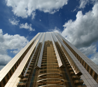 现代的摩天大楼，谢赫扎耶德路迪拜