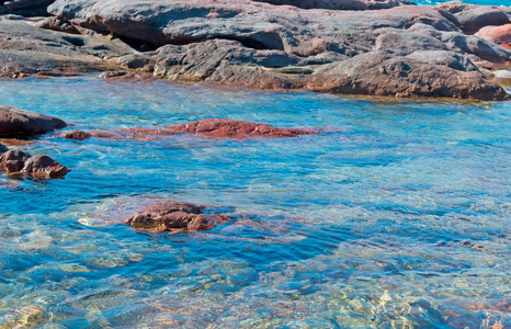 岩岸详细信息插画