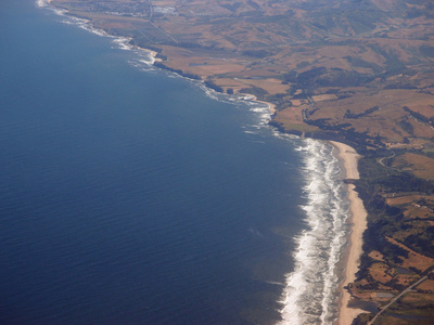 从空中加州海岸线海滩图片