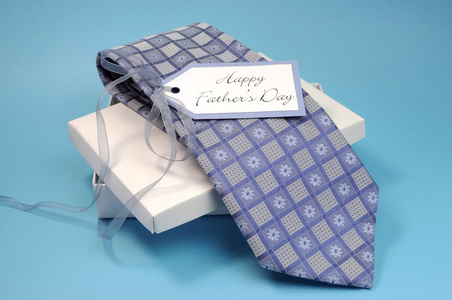 快乐的父亲节礼物的检查模式蓝色领带