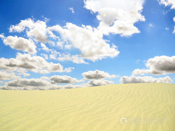 沙漠和蓝蓝的天空