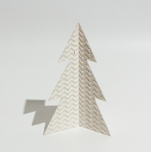 圣诞树用纸做的