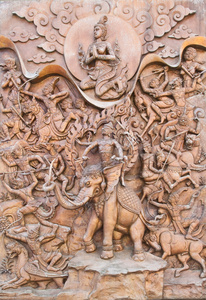 传统泰式老铁雕像板在泰国寺