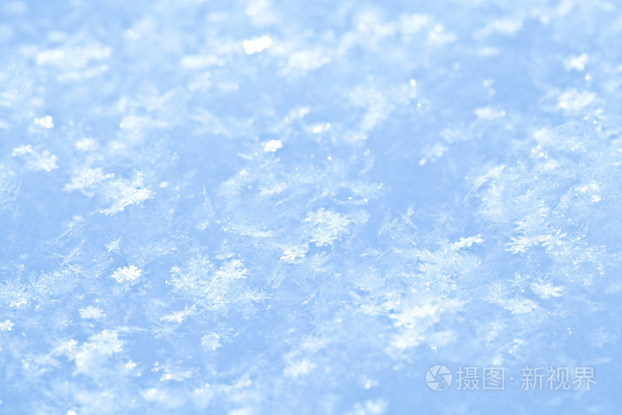 蓝色波光粼粼雪背景