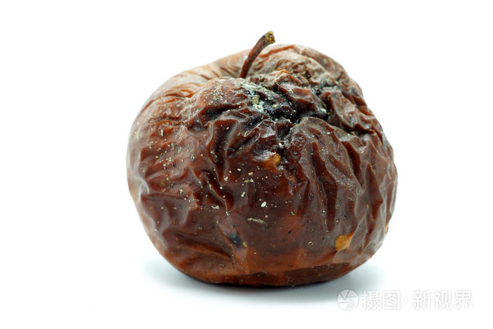 烂苹果在白色上隔离