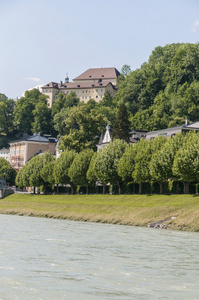 salzach 河通过萨尔茨堡，奥地利的路上