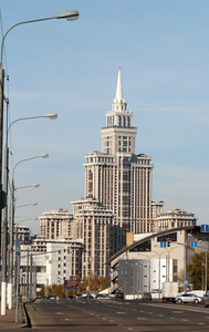 新的高层建筑物在莫斯科