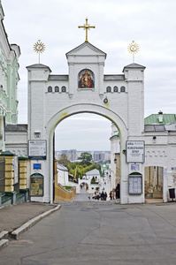 基辅佩乔尔斯克修道院的西方大门