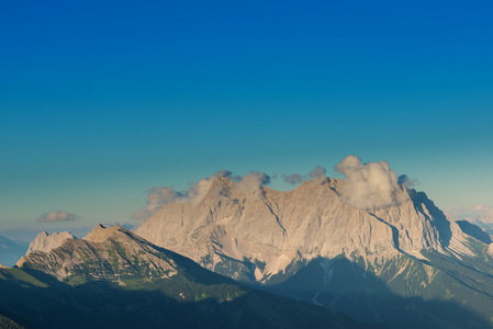 与高峰楚格峰山 wetterstein