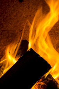 烟囱冒出火焰燃烧能量舒适的冬天柴火烟囱模式黑色