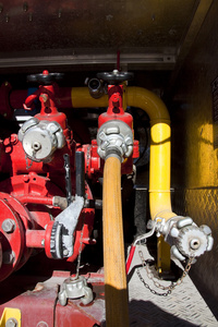 消防车的灭火机液压工具