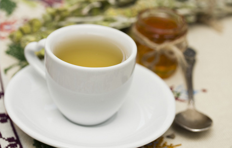 凉茶和新鲜的蜂蜜