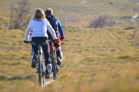 组的 mountainbikers