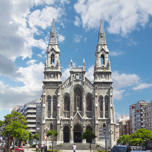 katedralen i Avils i asturias, Spanien