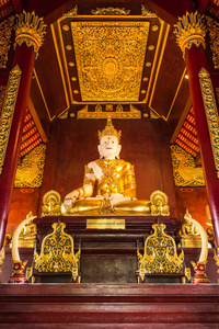 ubosot 扫管笏拉贾蒙圣后宫，清迈 phra maha jakkraphat 雕像