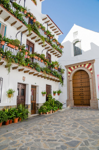 canillas de albaida 在西班牙，一个传统的白色小镇