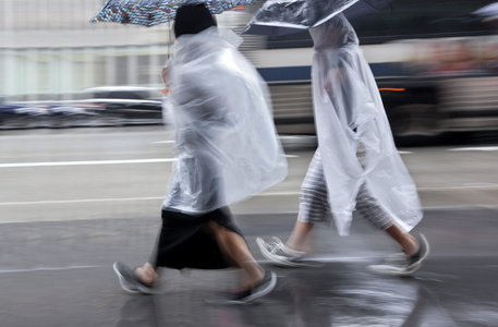 下雨天运动模糊