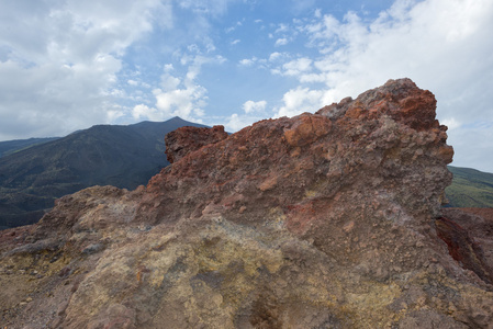 埃特纳火山火山口熔岩