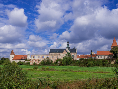 在 sulejow，波兰老修道院