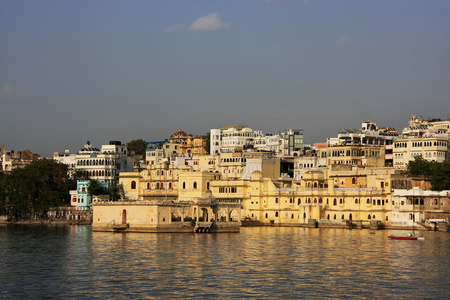 皮丘拉湖和乌代浦市，拉贾斯坦邦印度