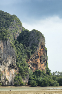 莱利旅行陡峭的悬崖