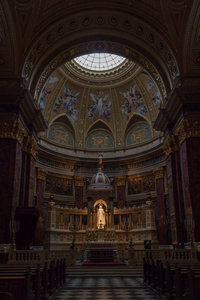 在布达佩斯的圣史蒂芬大教堂