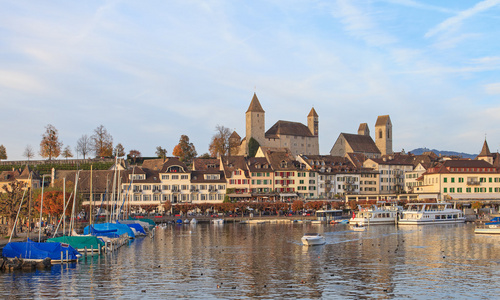 rapperswil，秋天的傍晚