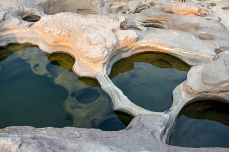 石头在山姆潘博克大峡谷，惊人的岩石在湄公河流域