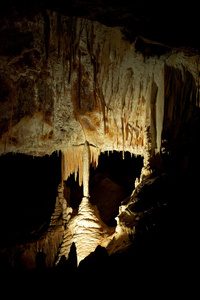 卢卡斯的洞穴，纽卡索洞穴在澳大利亚