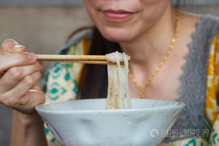关于筷子的亚洲面条