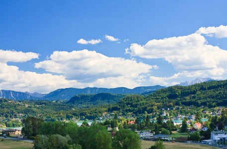 度假村 portschach 是 worthersee 和莱克沃思 worthersee。奥地利