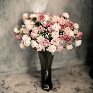 浪漫复古玫瑰花束