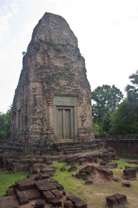 废墟中古代吴哥寺巴孔