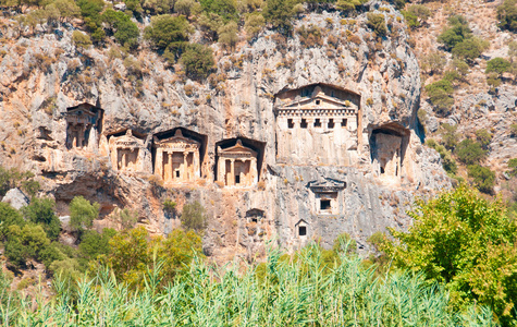 土耳其时利西亚墓葬   古代墓地在山上