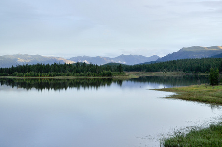 高山湖泊