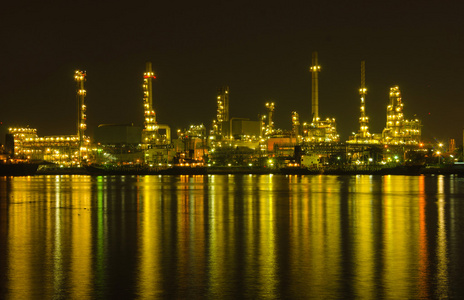 炼油厂在暮光之城泰国曼谷
