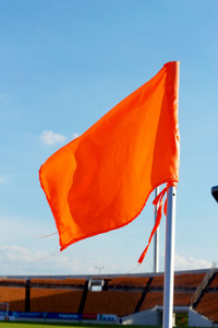 橙色标志足球场
