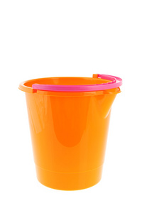 橙色的塑料桶