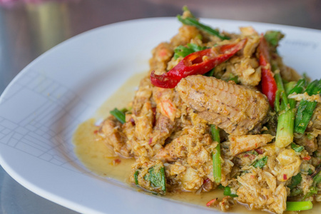 泰国菜，用咖哩粉炒蟹