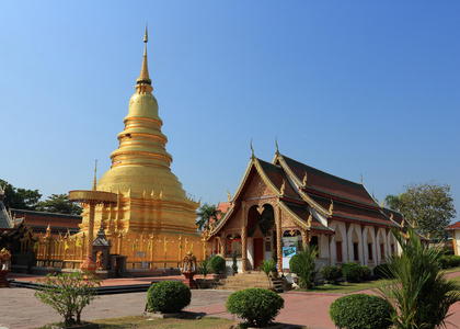 泰国佛教寺庙 扫管笏帕那 hariphunchai 在喃奔府，t