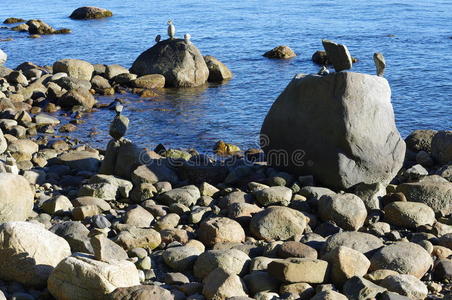 海边堆砌的石头